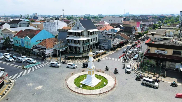 Yogya Solo Budaya Trip 00004 768x432